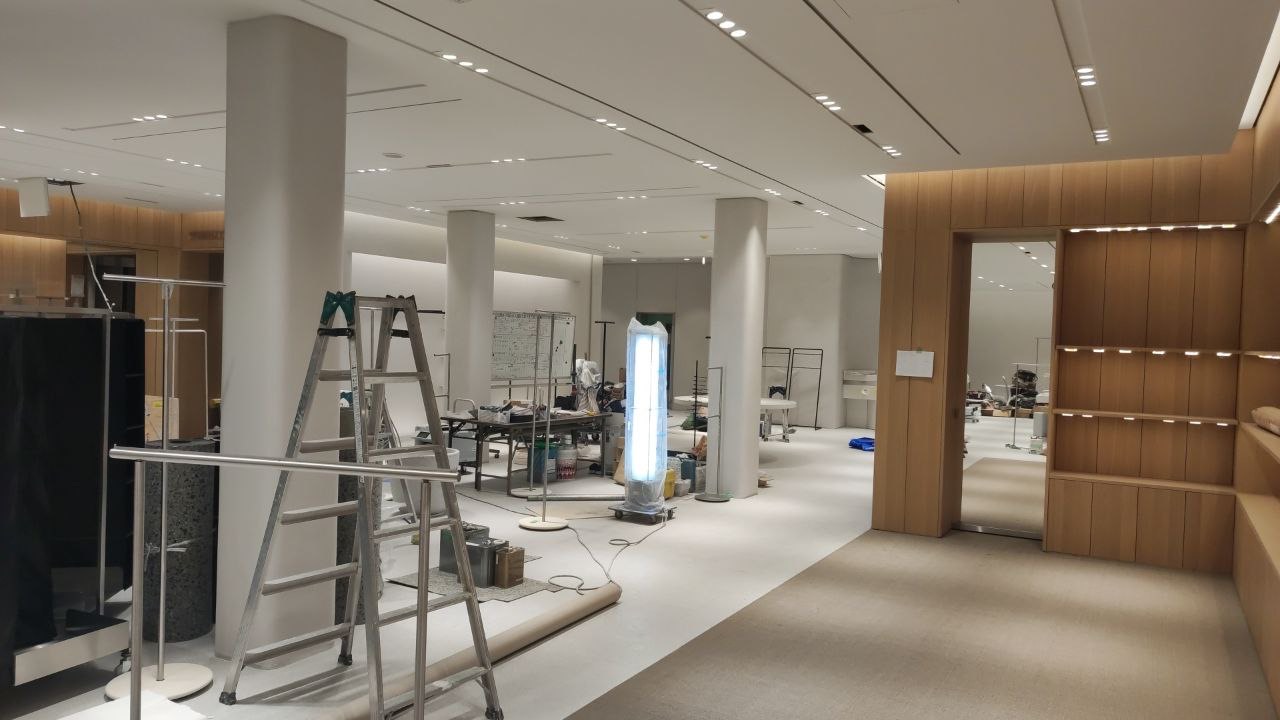 音響工事前の店舗内装